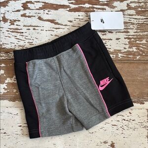 Nike Shorts - boys NEW